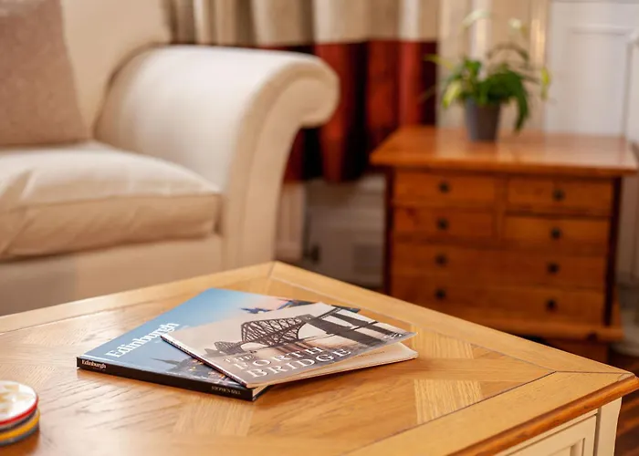 Stylish Victorian Apartment\'S Close To The Botanical Gardens, Free Parking!